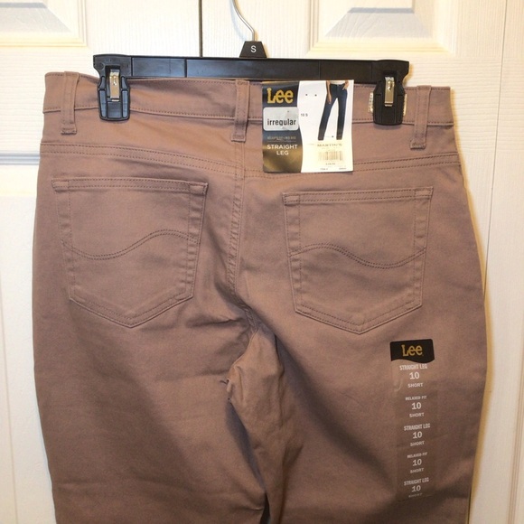 Lee Womens Mauve Relaxed Fit Straight Leg Jean Size 10S-Irregular - Picture 3 of 7